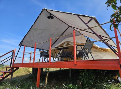 Danny Glamping Farm
