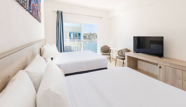 Decameron La Marina Guayabitos, Ramada All Inclusive Resort in Rincón de Guayabitos
