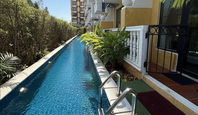 Direct pool access Studio - Venitian resort condo Jomtien beach Pattaya