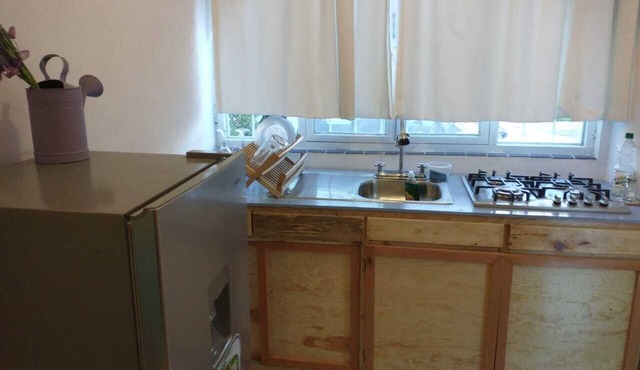 Encantador Minidepa, wifi, cocina, baño completo, parking, nuevo! in Saltillo