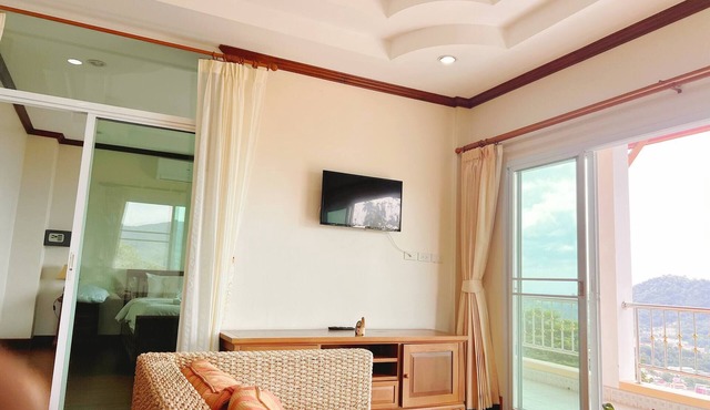 Entire Boho Luxe Villa & Spa Overlooking Patong in Tambon Patong