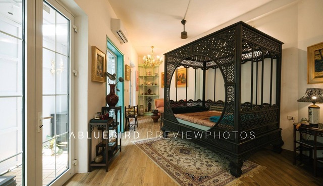 Exceptional Heritage Gallery Apartment @city Centrer