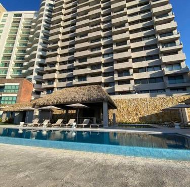 Familiar con 3 Albercas gym y Playa virgen a pasos in Veracruz