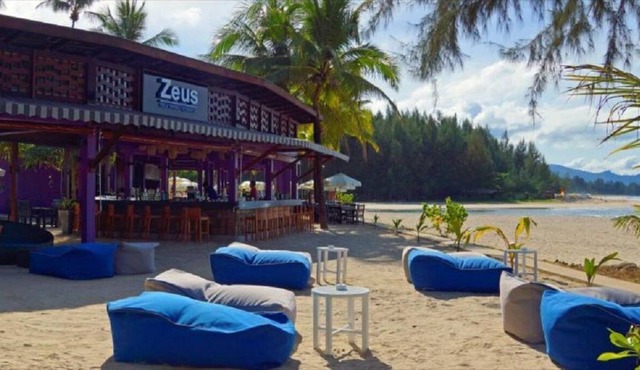 Family Deluxe Resort Stay AR#7