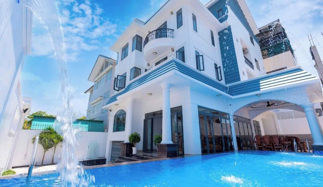 Felix Villa Vung Tau 7 rooms - 200m to the sea