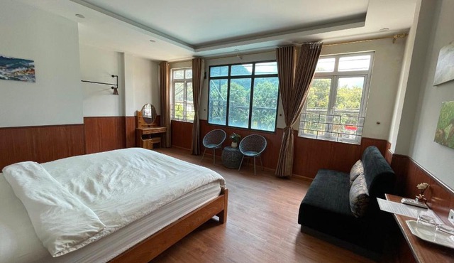 Flaco Hostel and Booking Office in Sa Pa
