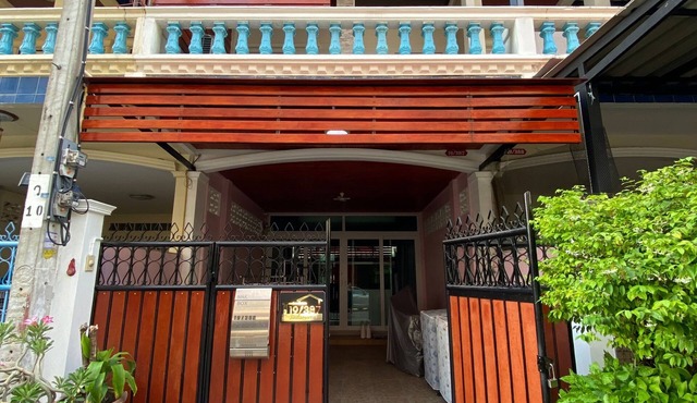 For4-7guests private3storey townhouse3bedrooms4beds in Chom Thong