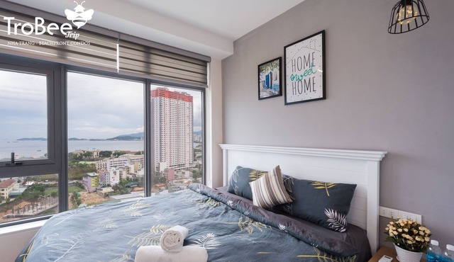 FREE✈PICKUP✯Two Bedrooms Beachfront Condo ✯Awesome.SeaView