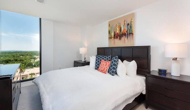 Full Kitchen & In-unit Washer/D | Home Depot Close by | Reston in Reston
