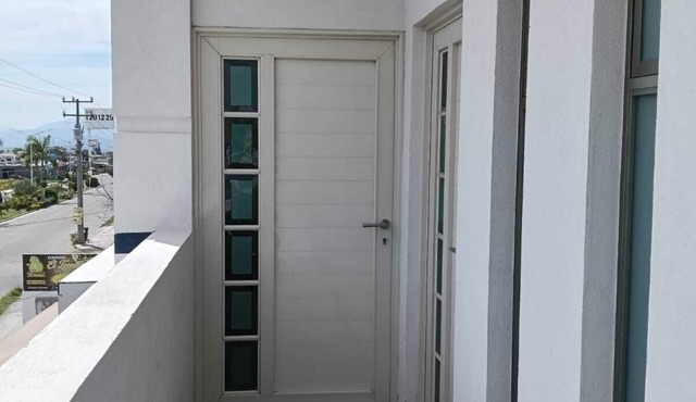 Furnished, comfortable and safe apartment. Close to everything, even the mountain! in Ciudad de Villa de Álvarez