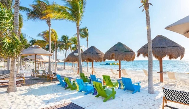 Garza Blanca 1-BDR Ste., Isla Mujeres, CANCUN w/AC, WIFI, Personal Butler, etc. in Cancún