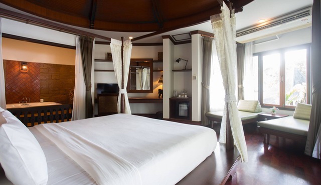 Golden Beach Resort in Krabi