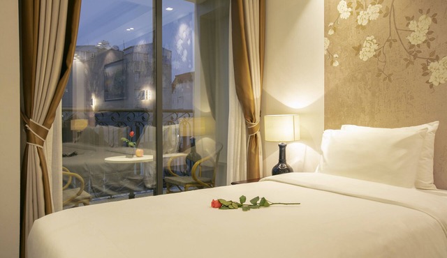 Golden Legend Boutique Hotel