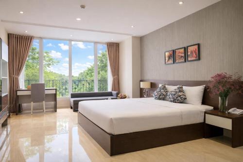 Golden Queen Aparthotel