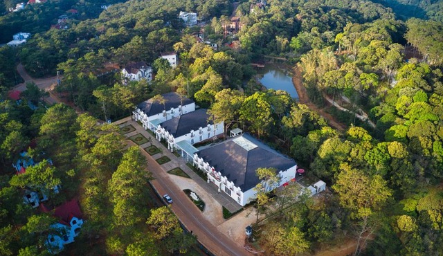 Golden Sun Hotel - Mangden