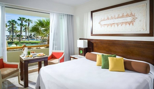 Gorgeous luxury resort suite for family or couples. in Puerto Peñasco