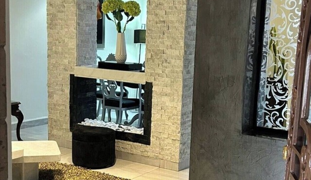 GREAT ACCOMMODATION! 5 BEDROOMS. W/BATHROOM, AIR CONDITIONING AND TV in Torreón