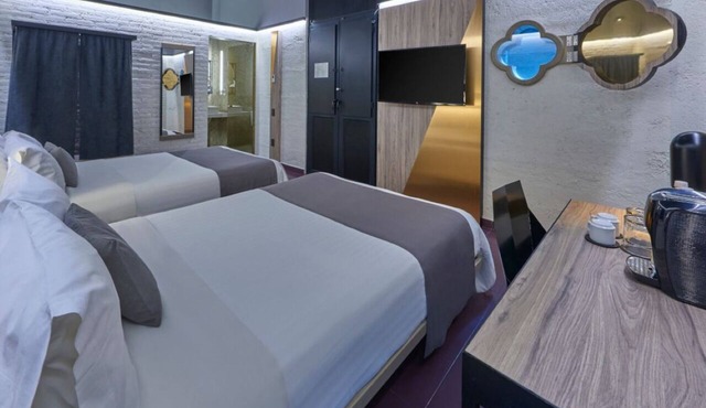 Group Stay in Mexico City | 4 Queen Rooms Near Historic Attractions in Ciudad de México