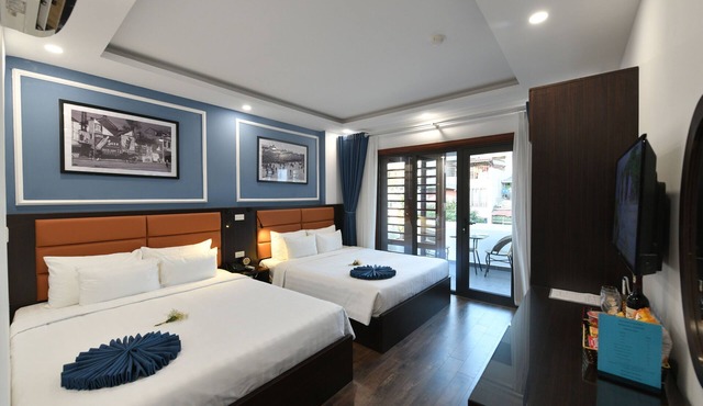 Hanoi Elpis Grand Hotel is ideally situated in central of Hanoi's Old Quarter