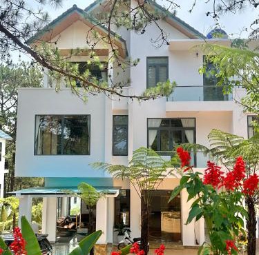 HeniSi 2 Hotel Măng Đen in Kon Von Kla