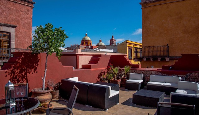 HERMOSA CASA EN EL CENTRO HISTORICO DE QUERETARO CON 6 HABITACIONES in Santiago de Querétaro