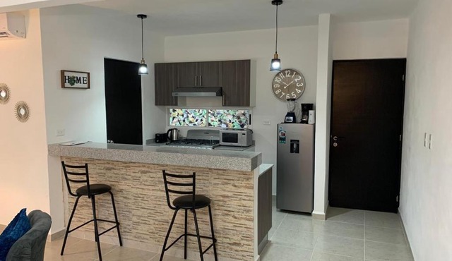 Hermoso apartamento piscina, céntrico, área libre. in Cancún