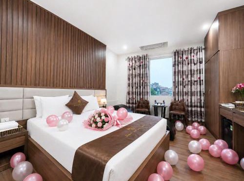 Ho Sen Xanh Hotel