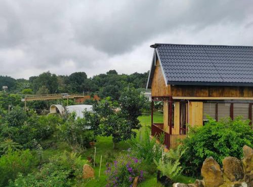 Hoa Sơn Điền Viên Homestay