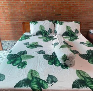 Hoa Viên Homestay Rừng Lan