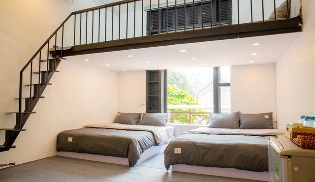 Hoan Kiem Lake View/Balcony/3Q Beds/6 Pax
