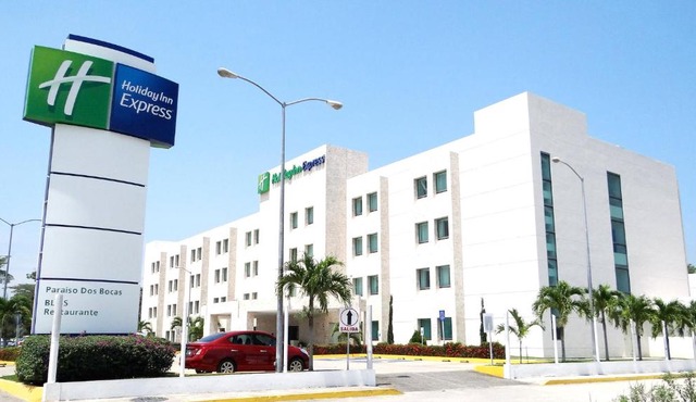 Holiday Inn Express Paraiso - Dos Bocas, an IHG Hotel in Paraíso