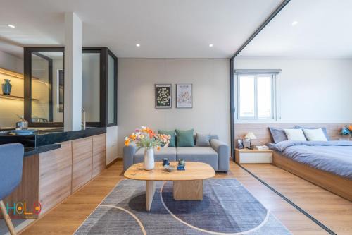 HoLo Giang Vo Hanoi - Serviced HomeStay