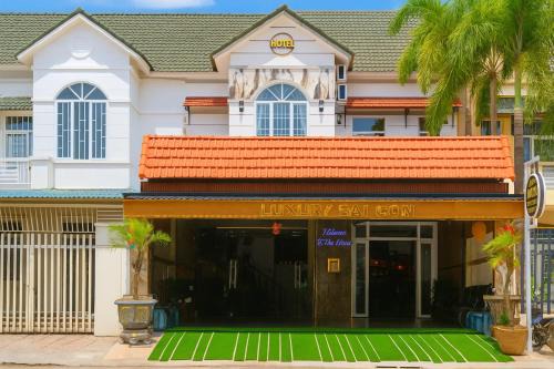 Hostel Luxury Sài Gòn in Rạch Giá
