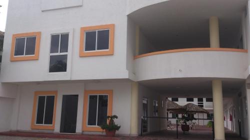 Hotel Albatros Palace in Manzanillo