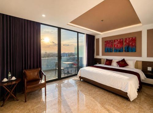 HOTEL CALIFORNIAㅣDouble Room with Balcony