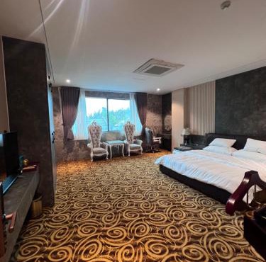 Hotel Hoàng Gia in Ho Chi Minh City