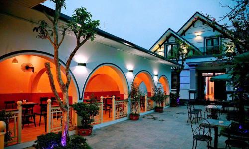 Hotel Mountain View in Gia Vien