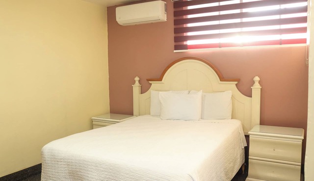 Hotel Plaza Hermosa in Tijuana
