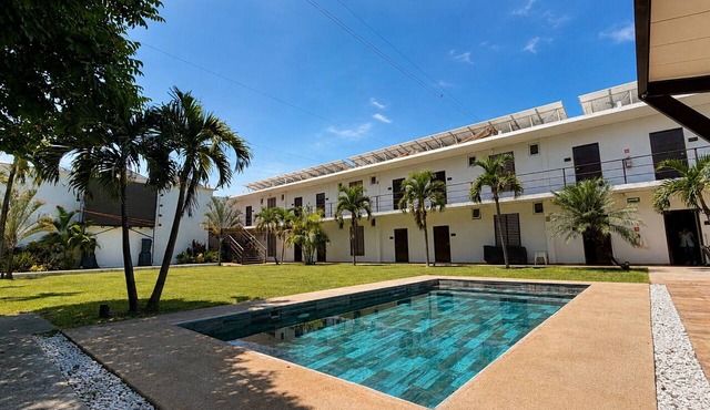 Hotel y Jardín Las Asadas Bar & Grill in Xochitepec