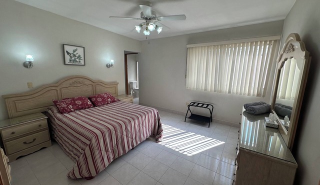 House with Excellent Location/Tec de Monterrey/Hospital Angeles/Private/Secure in Torreón