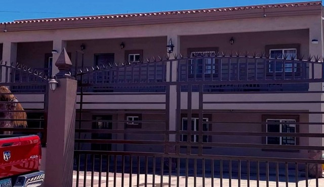 Huge 3-bedroom 2 baths house 5 Minutes from the beach and el malecon in Puerto Peñasco