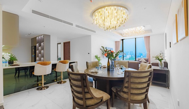 Imperial Suites by Kieu by Kita