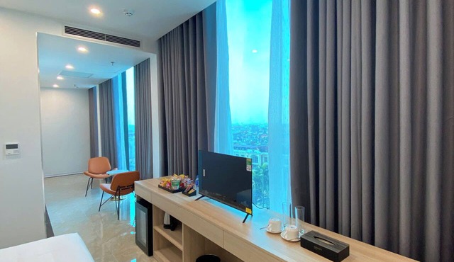INFINITY HOTEL in Tran Hung Dao