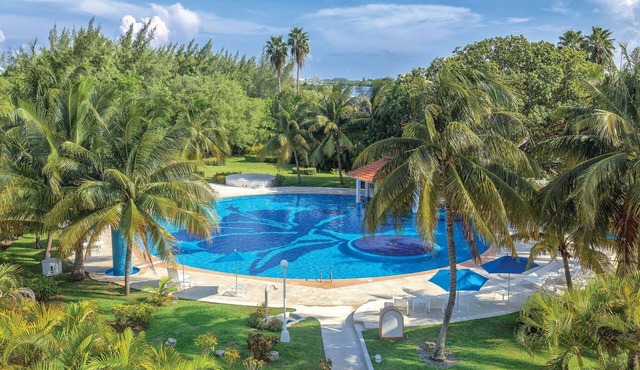 Isla Mujeres Resort Studio Hotel King in Laguna Macax Isla Mujeres