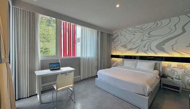 J Village Hotel - Triệu Việt Vương