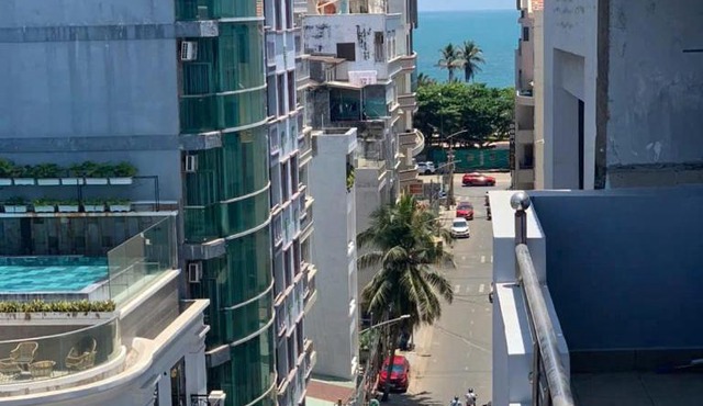 Jolilian Kiều Phượng Bãi Sau