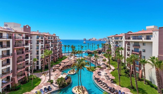 Junior Suite in Cabo San Lucas on Medano Beach with Amazing Views of the Arch! in Cabo San Lucas