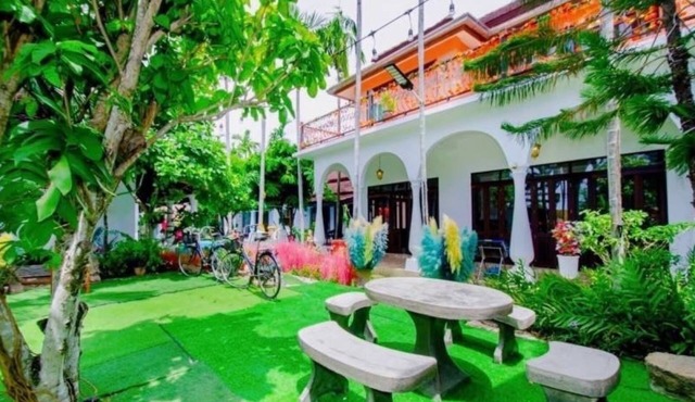 Karnie Cheer Pool Villa & Resort Pattaya with slow-paced atmosphere in Na Chom Thian