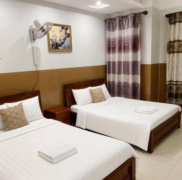 Khách Sạn Hoàng Sơn in Ho Chi Minh City