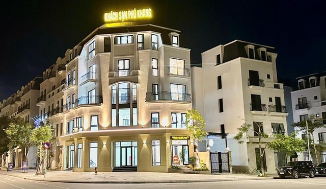 Khách sạn Phú Khang